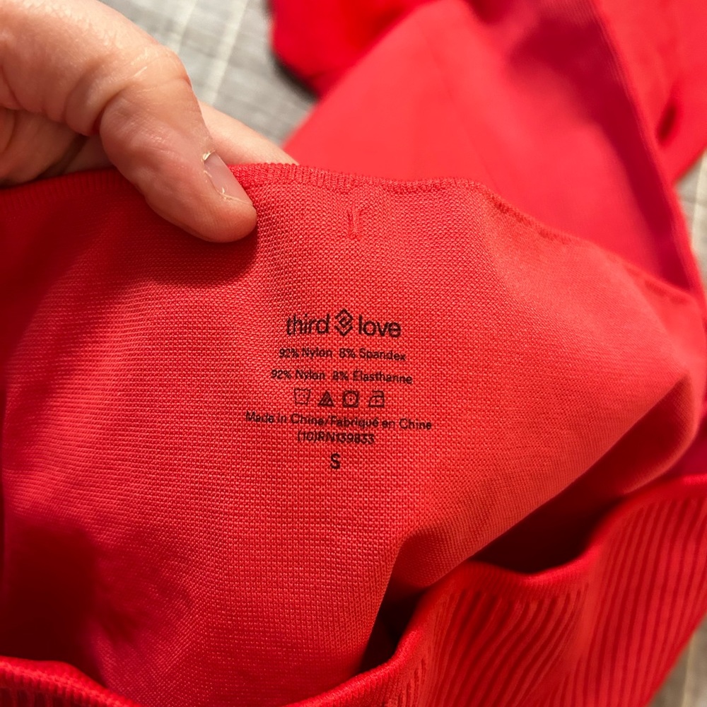 Thirdlove Red Flex Seamless Compression Workout L… - image 4